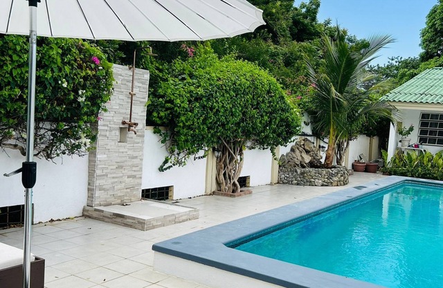 Apartment Aoki - Centrally located with a beautiful pool