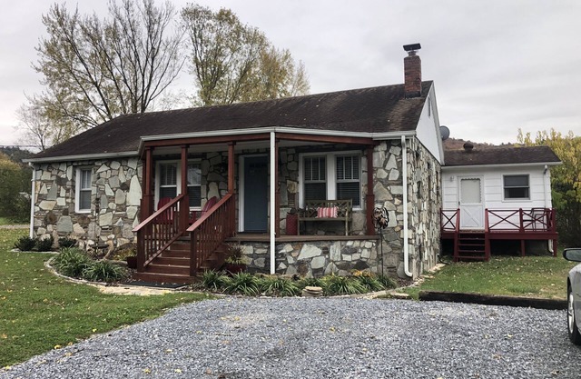 Apartment attached to Main House with own entrance