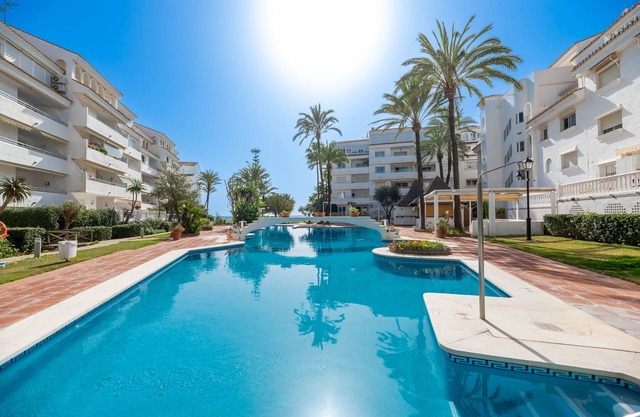 Apartment 'Beach Marbella' with Sea View, Pool and Air Conditioning