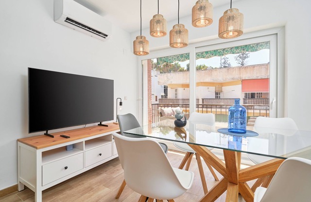 Apartment 'Bikini Beach 6' with Sea View, Wi-Fi and Air Conditioning