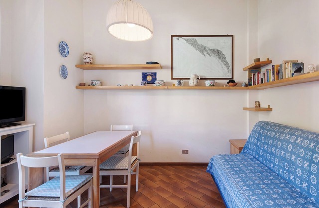 Apartment "Bilocale il Castello con Parcheggio" close to the Sea