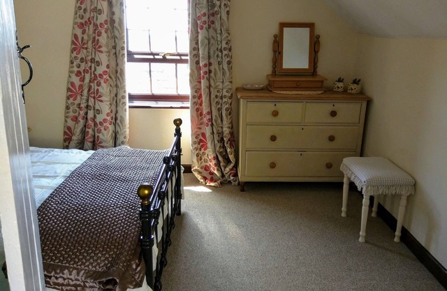 Apartment by New Forest and Sea - walking/cycling - near Calshot and Beaulieu