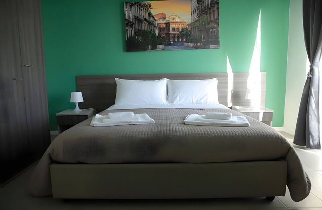 Apartment 'Camera 301 Con Balcone - Terrazza' with Shared Terrace, Wi-Fi and Air Conditioning