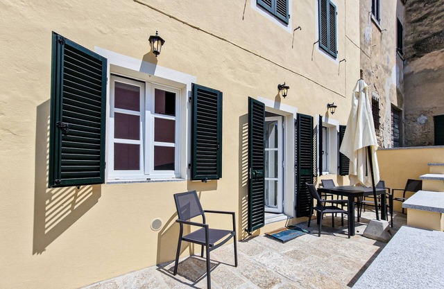 Apartment 'Campo City Center' with Private Terrace, Balcony and Air Conditioning