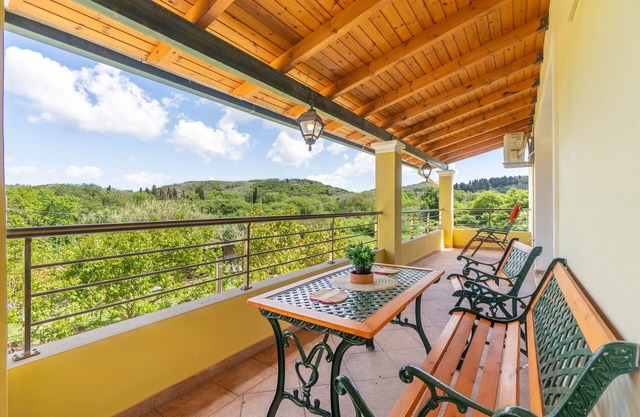 Apartment 'Casa D'Irene' with Mountain View, Wi-Fi and Air Conditioning