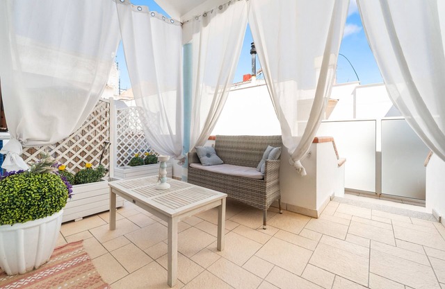 Apartment 'Casa Di Design A' with Private Terrace, Wi-Fi and Air Conditioning