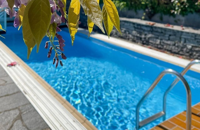 Apartment "Casa Rustica upstairs" with pool and garden