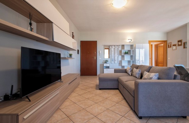 Apartment 'Clhome Comfort at the beach' with Private Terrace, Wi-Fi and Air Conditioning