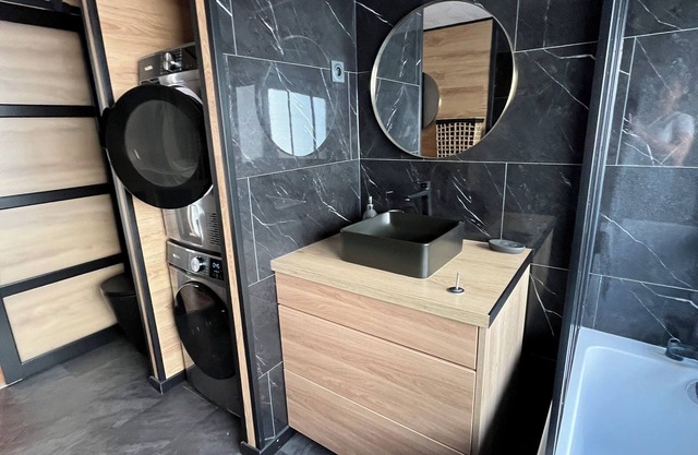 Apartment Containers 900 m from the beach