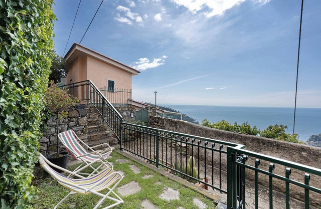 Apartment 'Costella' with Sea View and Private Garden
