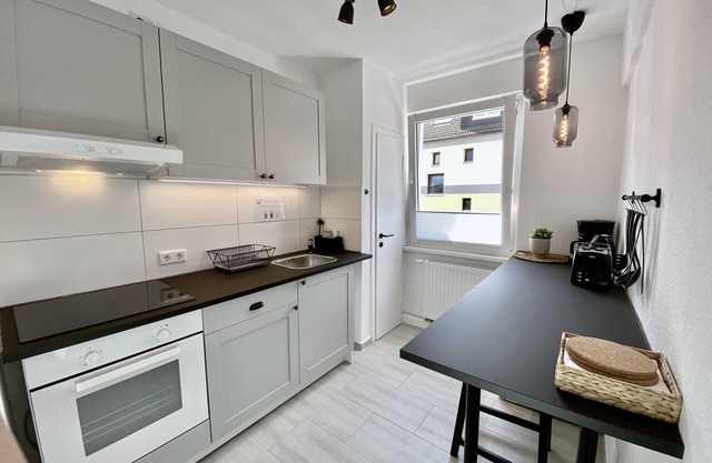 Apartment-Deluxe-Private Bathroom-Balcony