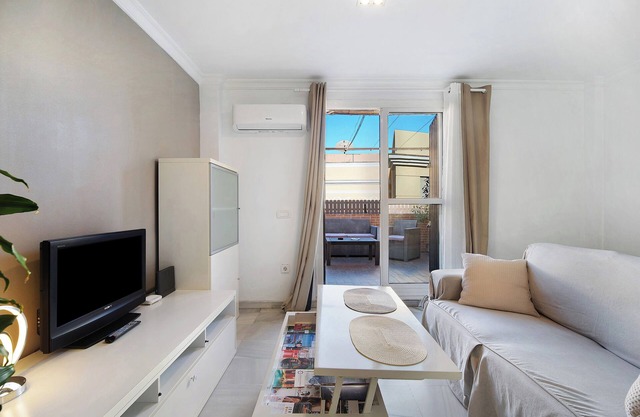 Apartment 'Maria De La O' with Private Terrace, Wi-Fi and Air Conditioning