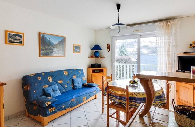 Apartment Esquièze-Sère, 2 bedrooms, 4 persons