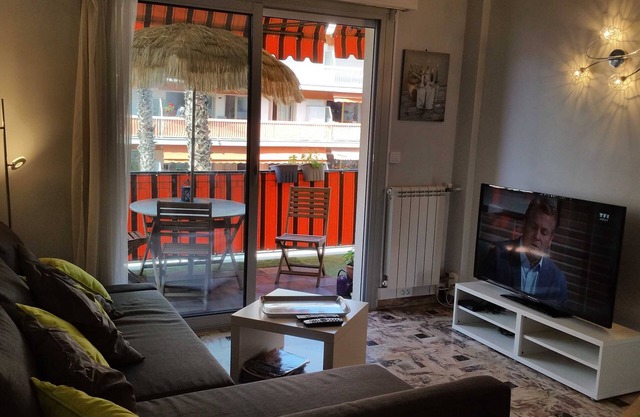 Apartment F3 of 90 M2 near the sea