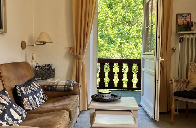 Apartment 'Ferienwohnung Im Burghotel' with Mountain View, Balcony and Wi-Fi