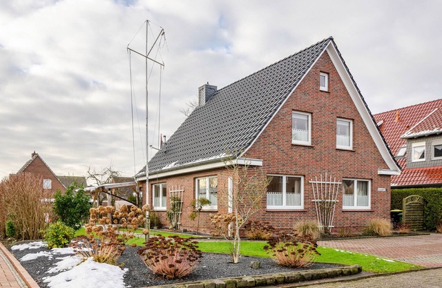 Apartment 'Ferienhaus Diekster - Erdgeschoss 2' with Private Terrace, Private Garden and Wi-Fi