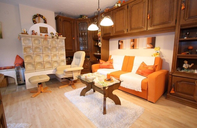 Apartment 'Ferienwohnung Hinterthal' with Mountain View, Shared Garden and Wi-Fi