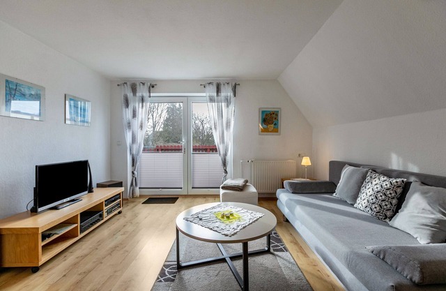 Apartment 'Ferienwohnung Kappeln - Kiekut 11' with Balcony and Wi-Fi