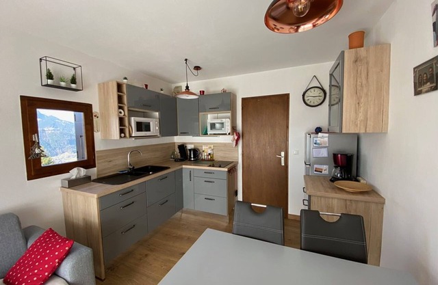 Apartment for 4, ground floor, near slopes, parking, pets allowed