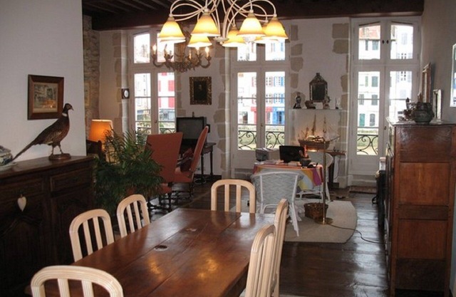 Apartment for 4 people in the center of historic Bayonne