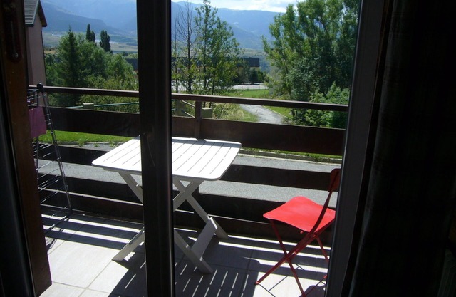 APARTMENT F 3 SOUTH FACING BALCONY WITH FONT ROMEU WI FI