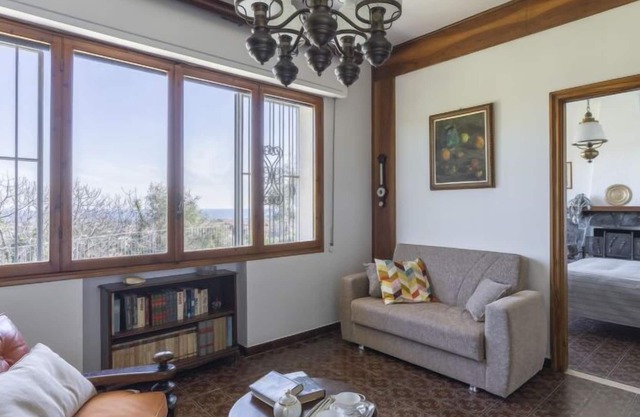 Apartment Giardino dei Aranci in Diano Marina - 5 persons, 2 bedrooms