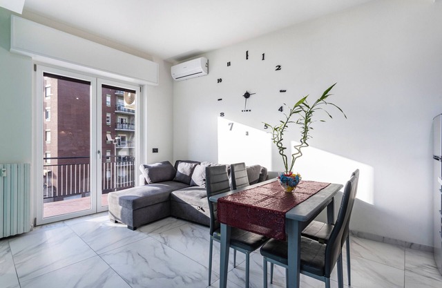 Apartment 'Grand Prix Monza - Autodromo F1' with Balcony, Wi-Fi and Air Conditioning