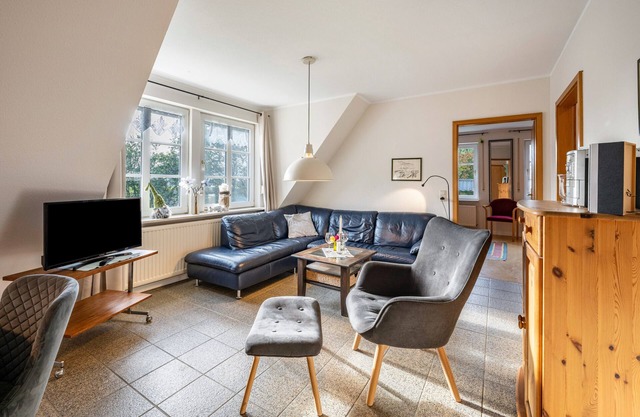 Apartment 'Hauke Haien' with Private Terrace and Shared Garden