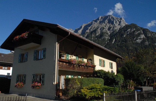 Apartment 'Haus Rappolder - Ferienwohnung' with Mountain View, Private Garden and Wi-Fi
