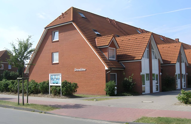 Apartment 'Haus Stranddüne - Cuxhaven' with Balcony and Wi-Fi