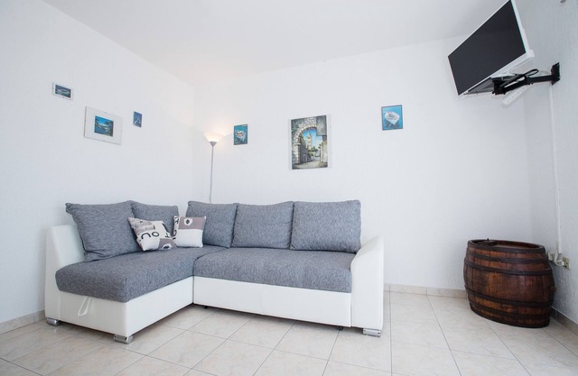 Apartment - Holiday apartment for 4 persons (A2) in Lopar San Marino