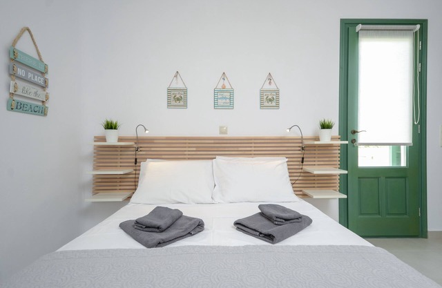 Apartment in Agia Anna area, fully equipped & very quiet environment.