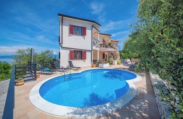 Apartment in Drenje near Jadrena Beach
