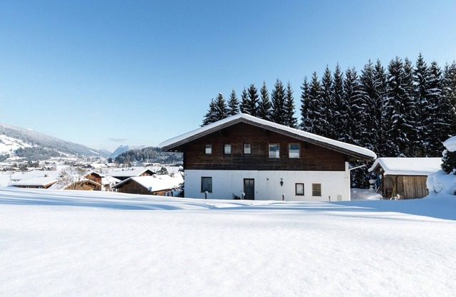 Apartment in Flachau near Ski Lift
