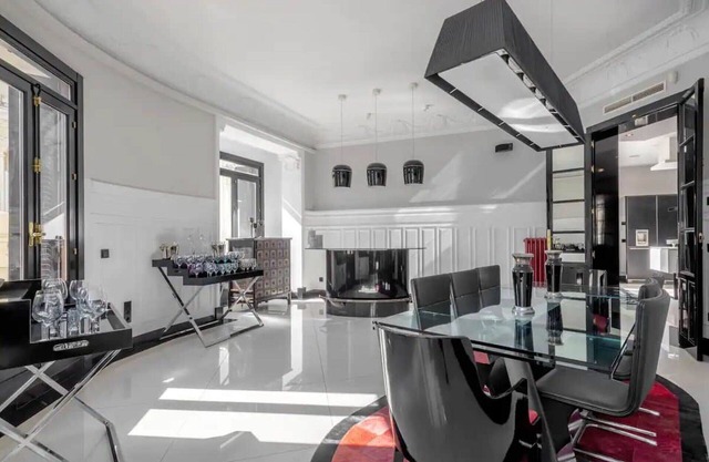 Apartment in Madrid with 5 bedrooms sleeps 10