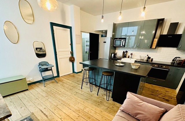 Apartment in the heart of Bordeaux, just steps away from all the best sight