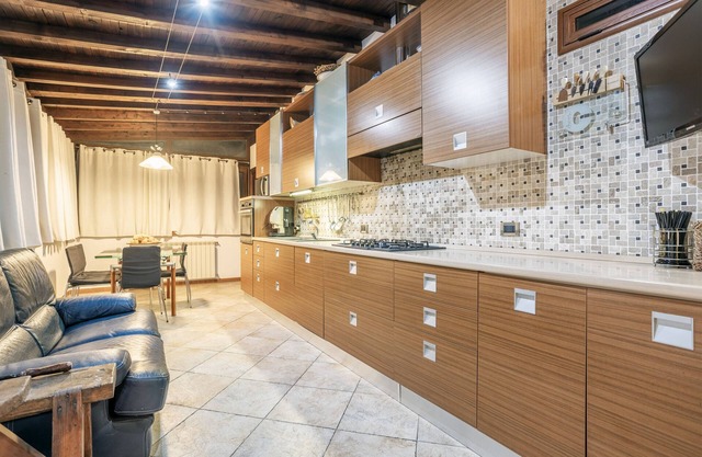 Apartment 'In Villa Con Piscina 2' with Shared Pool, Wi-Fi and Air Conditioning