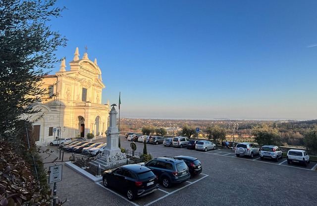 Apartment 'Casa Giulia' with Shared Pool, Wi-Fi and Air Conditioning