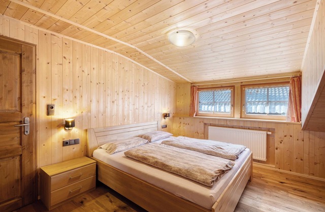 Apartment 'Jelerhof Hochstein' with Mountain View, Shared Garden and Wi-Fi