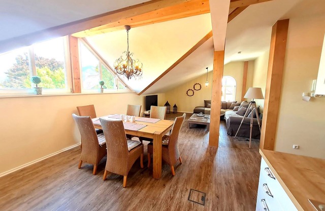 Apartment Kaiserblick approx. 86 sqm in the village center up to 4 persons, balcony, 2 separate bedrooms