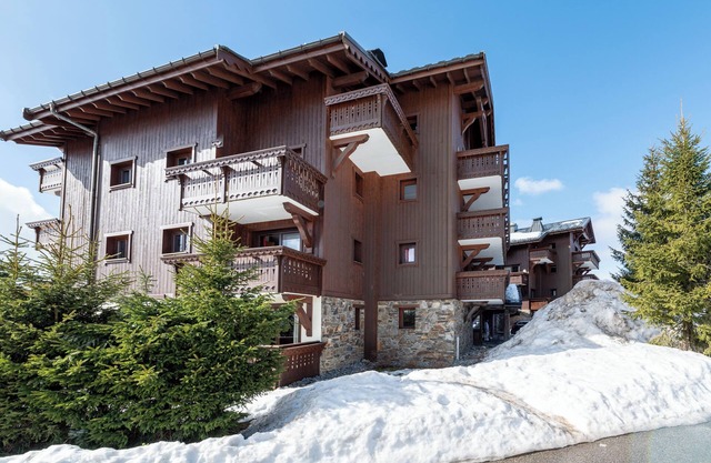 Apartment 'Lapon H10' with Mountain View and Balcony