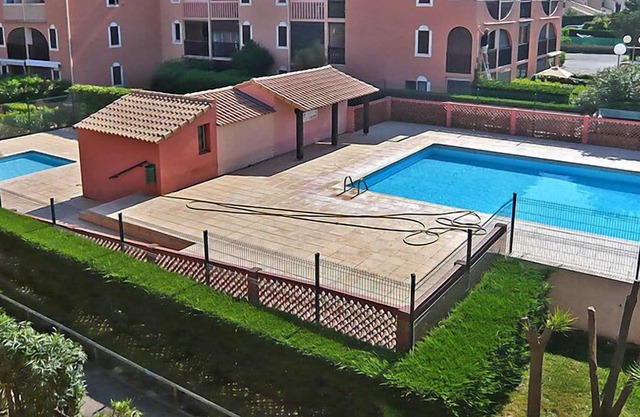 Apartment Les Coraux in Canet-Plage - 4 persons, 1 bedrooms