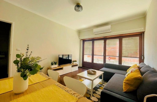 Apartment Lisbon Bridge - LX Factory & Congress Centre