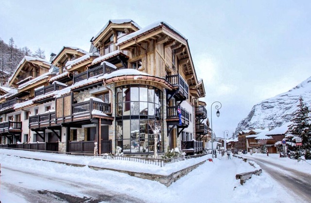 Apartment Lucienne - Four Bedroom Villa, Sleeps 8