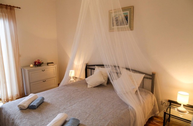 Apartment Lucy with Terrace, Sleeps 4 ;CAVTAT, 750 m from the center
