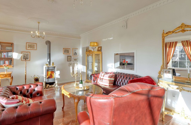 Apartment 'Maximilian Suite' with Shared Garden and Wi-Fi
