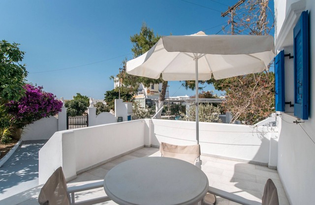 Apartment 'Maroulis Studios - Studio 1' with Private Garden, Wi-Fi and Air Conditioning