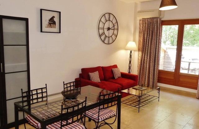 Apartment Marquis (75M2) 2 bedrooms - private terrace - sleeps 6