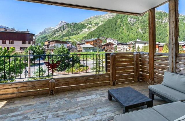 Apartment Mylan - Three Bedroom Villa, Sleeps 6