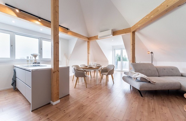 Apartment 'N8quartier' with Balcony, Wi-Fi and Air Conditioning